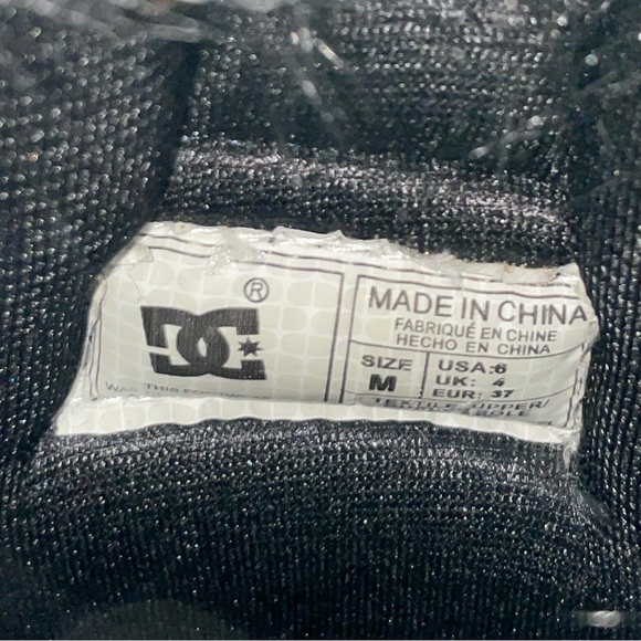 🚫🚫SOLD🚫🚫🚫Y2K DC Fur Boot 🥰 - Picture 6 of 6